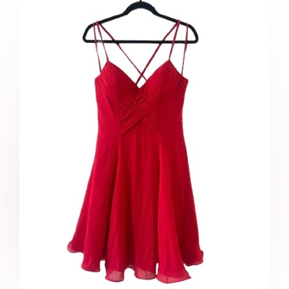 Vintage 100% Silk Nightline Della Roufogali
Red Swing Pleated Mini Dress
Size 10